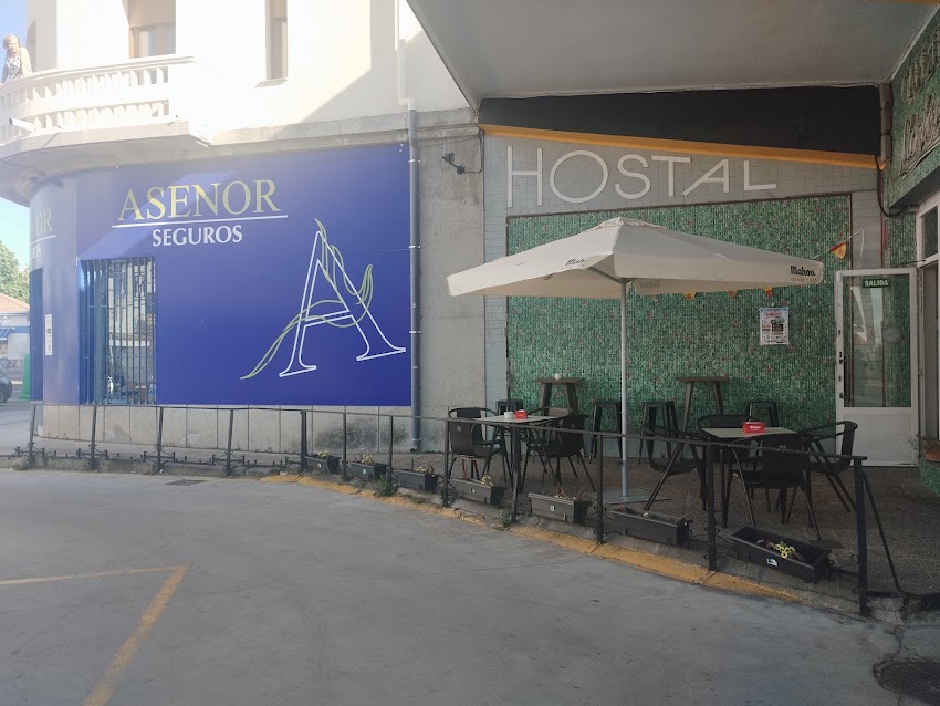 Hostal restaurante Montserrat byRosman BG SL
