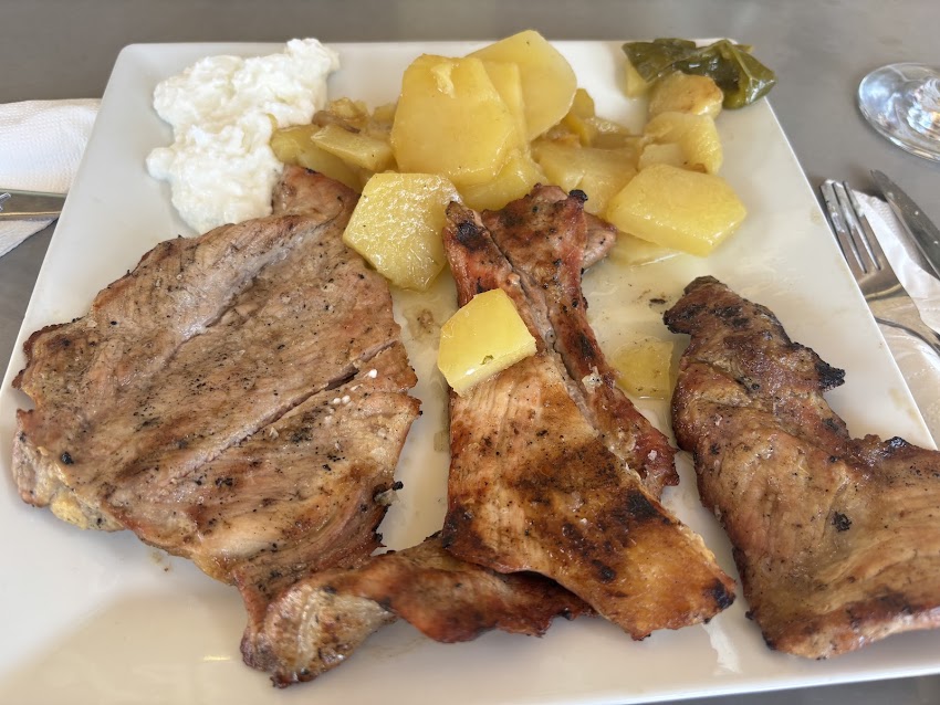 Restaurante pizzería CJ.