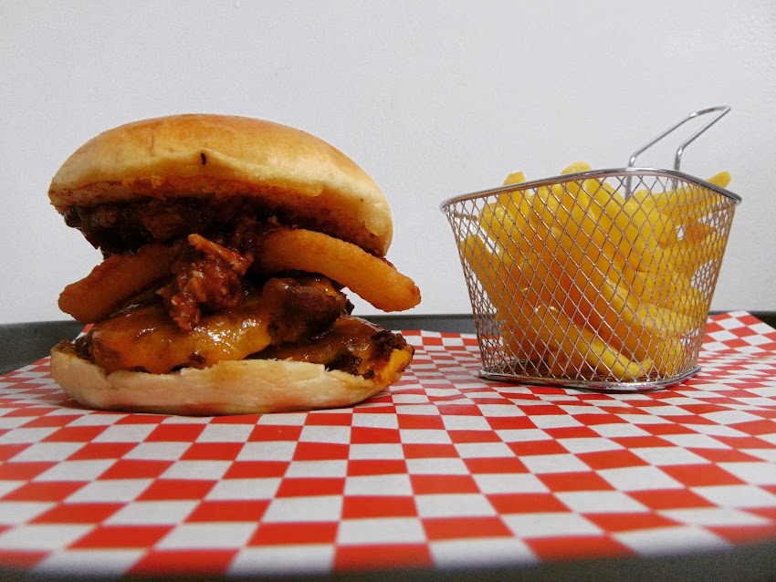 Hamburguesería Punto Caliente
