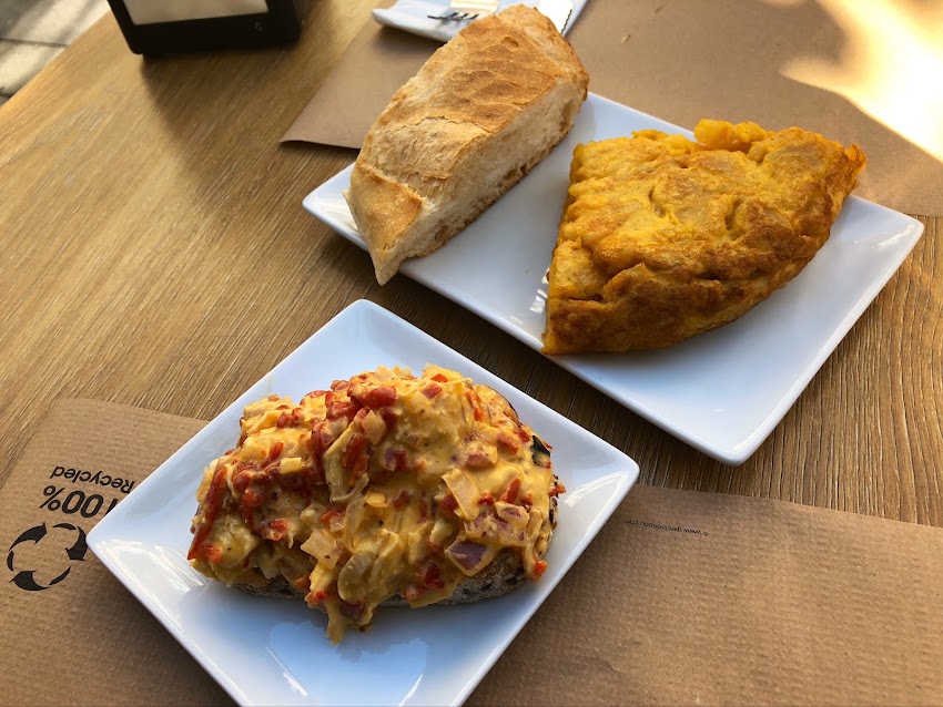 Restaurante tapería PintxoViño