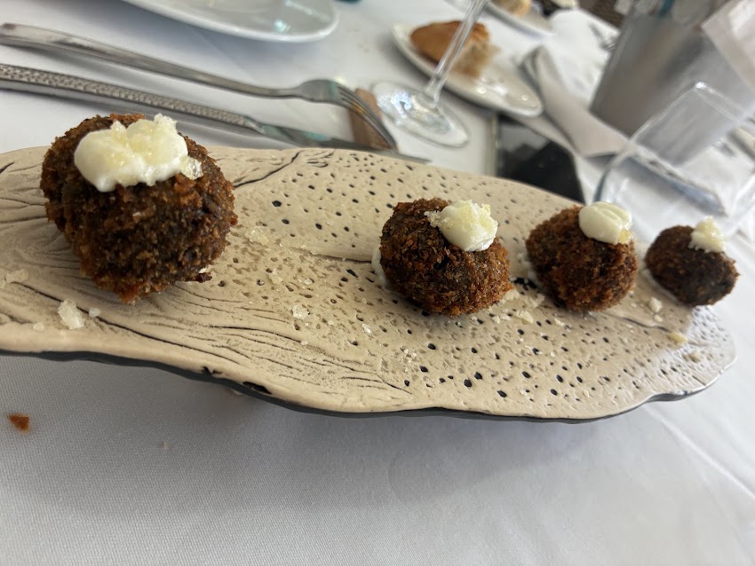 Les Dunes Restaurant