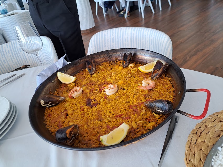 NUDOS RESTAURANTE