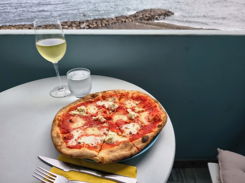 Bar restaurante pizzería Il Ghiottone