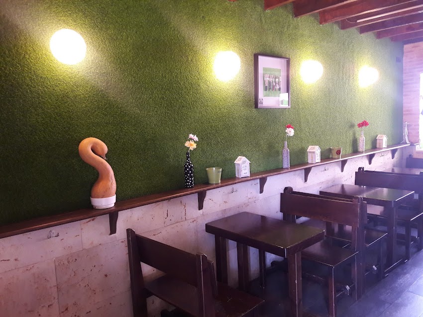 Terraza Brasería Albino Vino