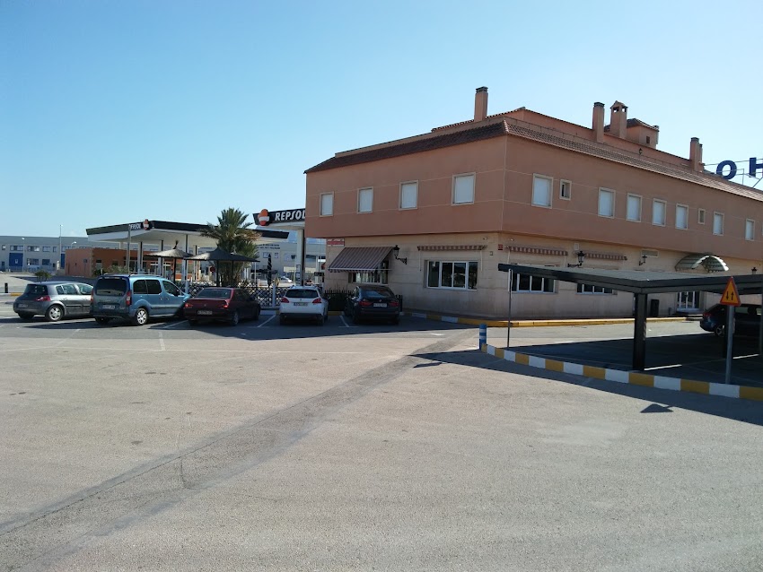 Estación De Servicio Los Martínez S L
