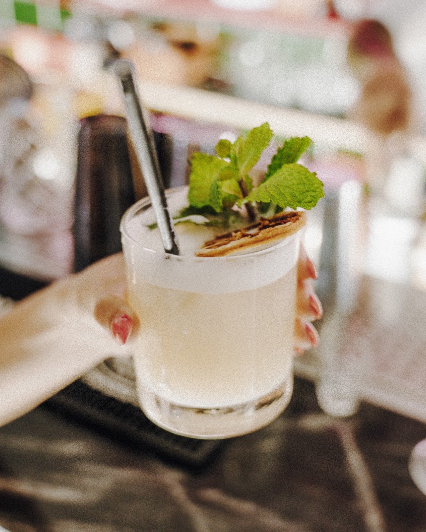 Guateque Bar Lanzarote🌋 Cocktails🍸, Music 🎶 & Snacks🌭