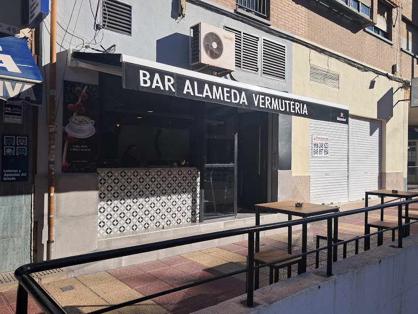 Bar Alameda