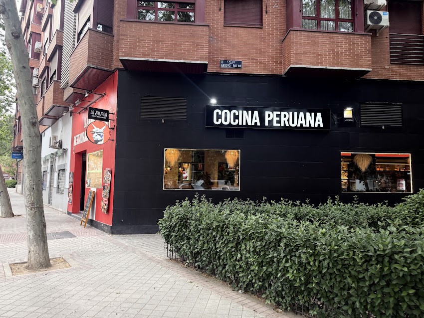 La Bajada Street Food – Villaverde – Restaurante Peruano