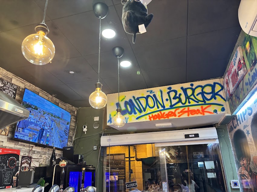 LONDON Hanger Steak Burger
