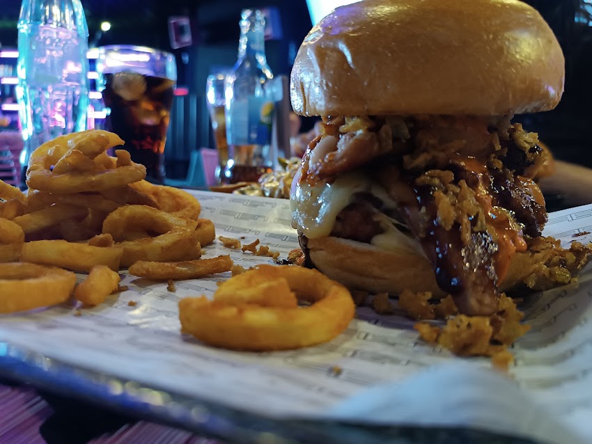 Burger Lab (C.C. Imaginalia).