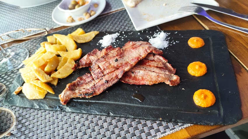 Gastrobar Pan De Azúcar, Restaurante Bar de Tapas, Pilas