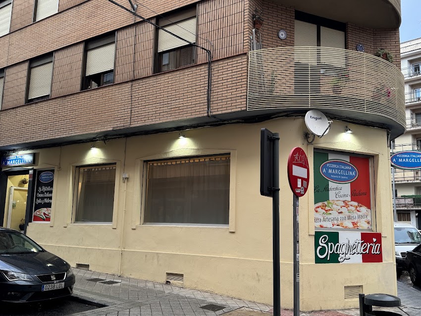PIZZERIA A’ MARGELLINA Cocina NO STOP