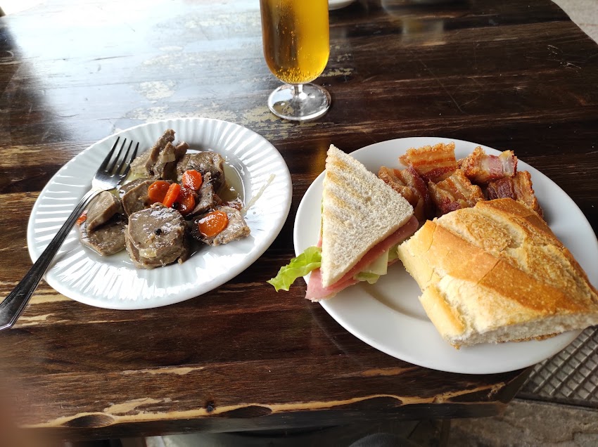 Hostal Ainoa