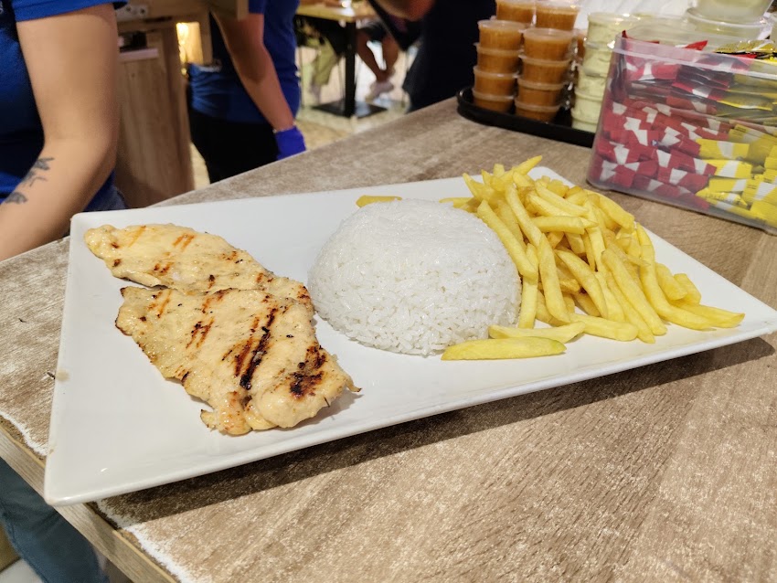 CHONERO RIOCHICO PARRILLA Y SABOR