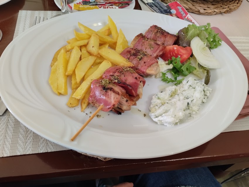 Restaurante De Tres