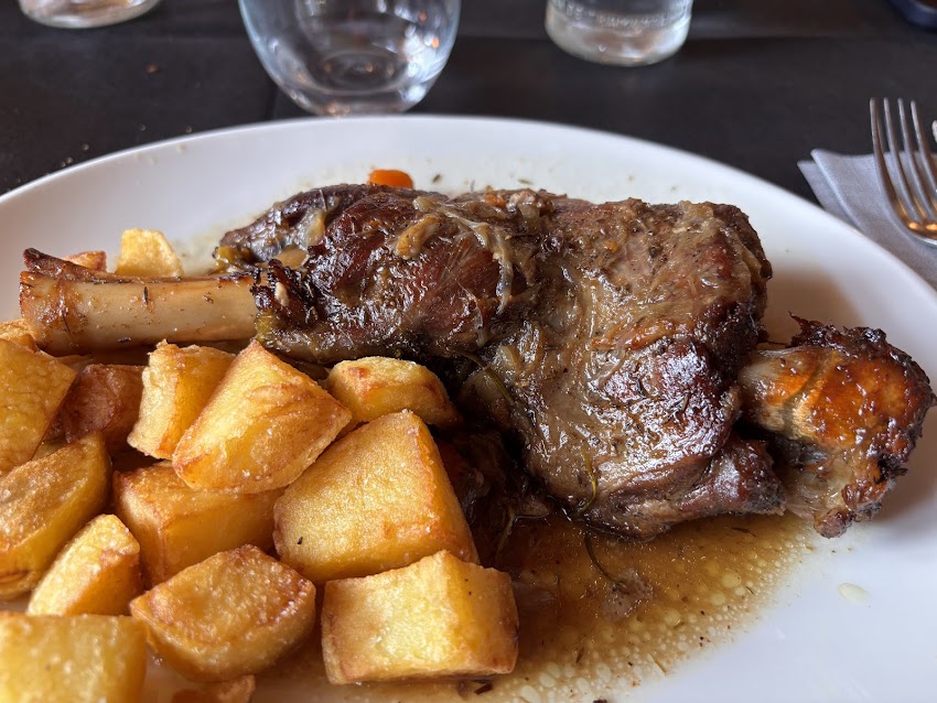 Restaurant Es Monument