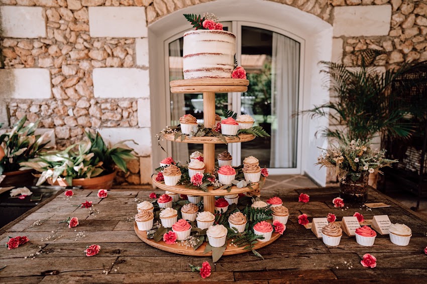 MISs Cakes & Cocktails