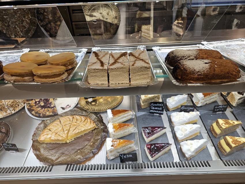 Cafeteria pasteleria Santa Ana