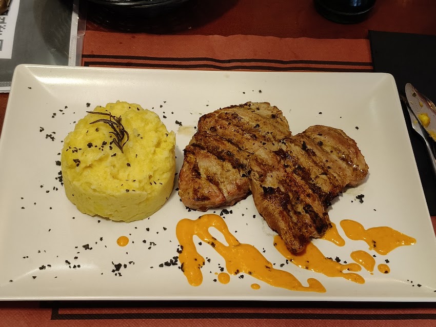Mix Food Restaurant