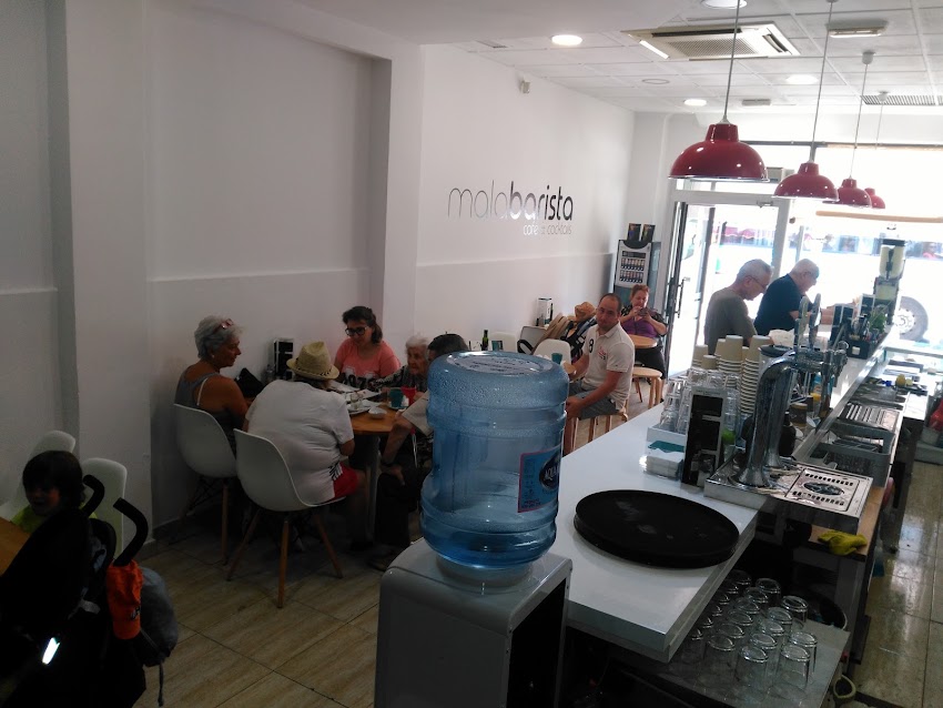 Malabarista Cafe & Cocktails