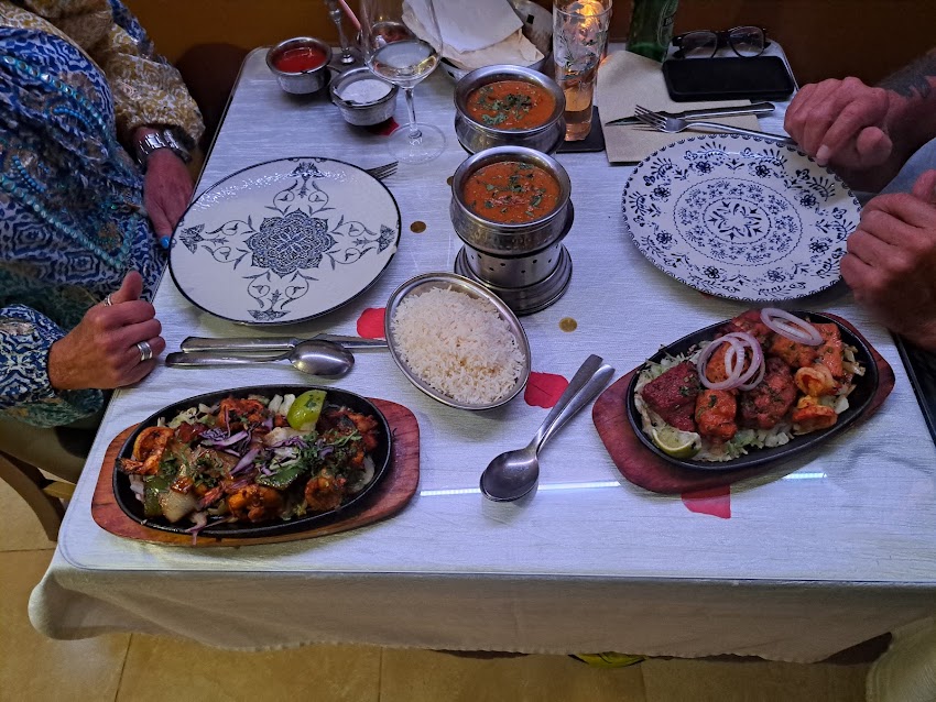 INDIAN CURRY ORIGINAL INDIAN RESTAURANT BAR
