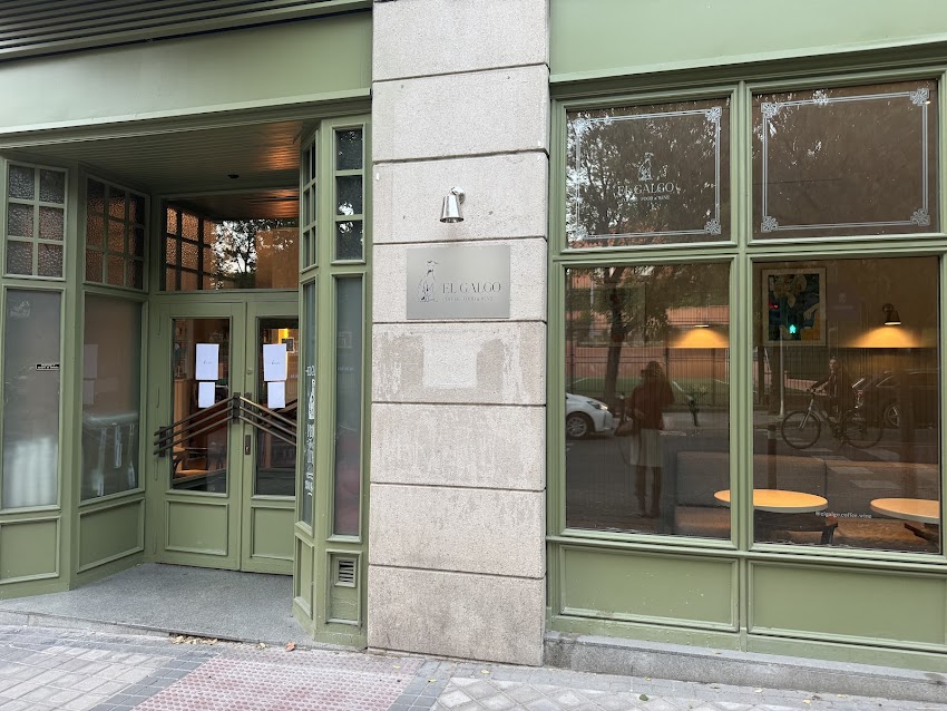 El Galgo Coffee & Wine