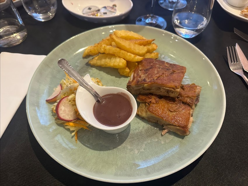 Restaurante Meson del Vino, Sucina
