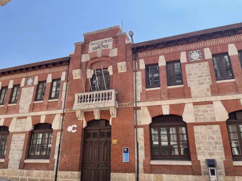 BAR RESTAURANTE – EL CÍRCULO