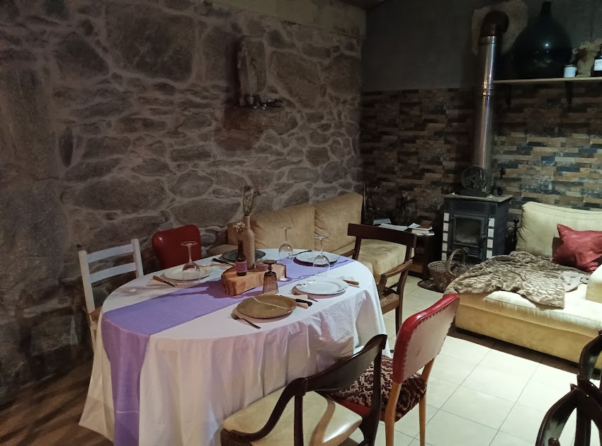 Lonquexa do Gañán Restaurante – Pensión Rústica -Restaurante disponible únicamente con reserva previa.