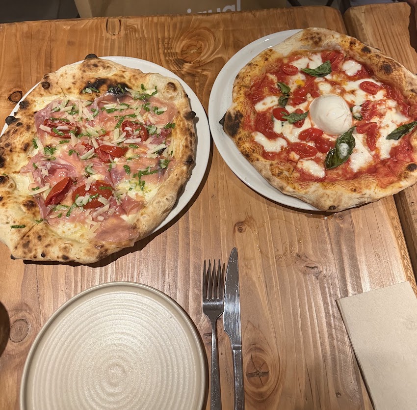 MAMA La pizza Napoletana