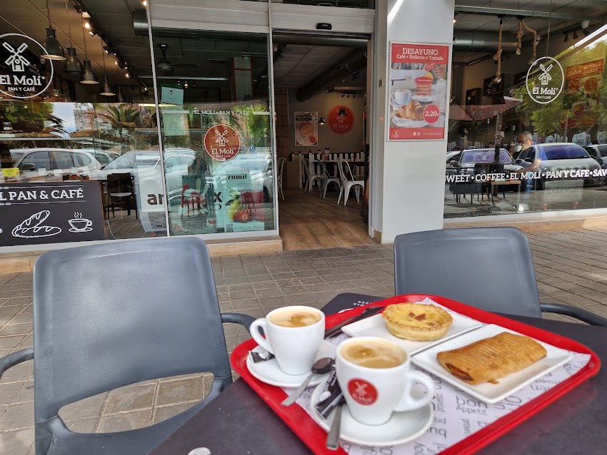 El Molí Pan y Café – Playa San Juan