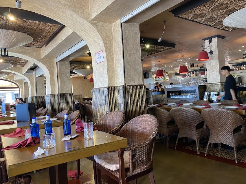 Restaurante Asiático Slow boat