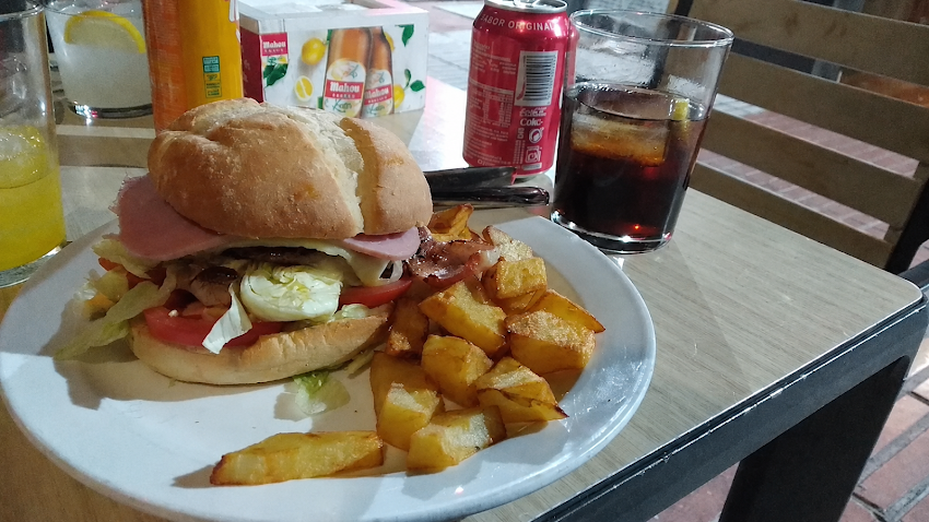 Cafeteria Restaurante Ibiza 10
