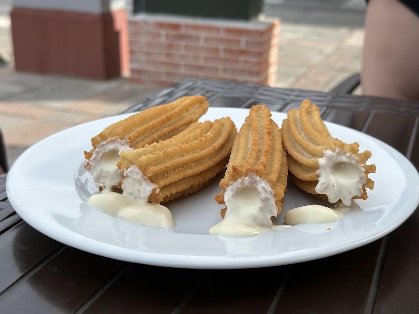 Churros & Noodles – Cafetería, Food & Drinks