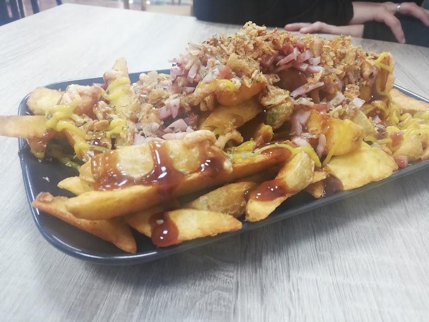 Charlie’s Burgers
