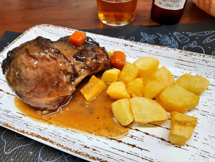 Divina de la Muerte «tasca-bar»