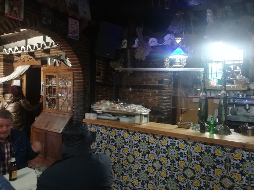 El Desván de Alvaro, Venta de Jamones, embutidos y antigüedades
