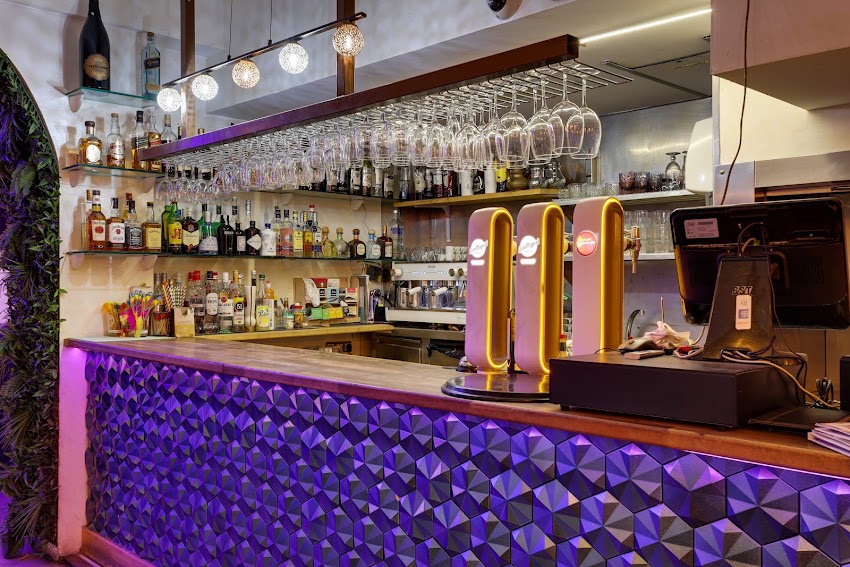 MONARQ Barceloneta | Tapas & Grill