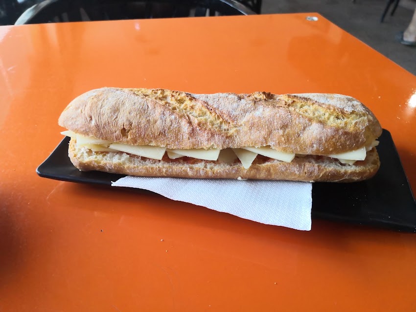 Cafetería Restaurante El Mesón