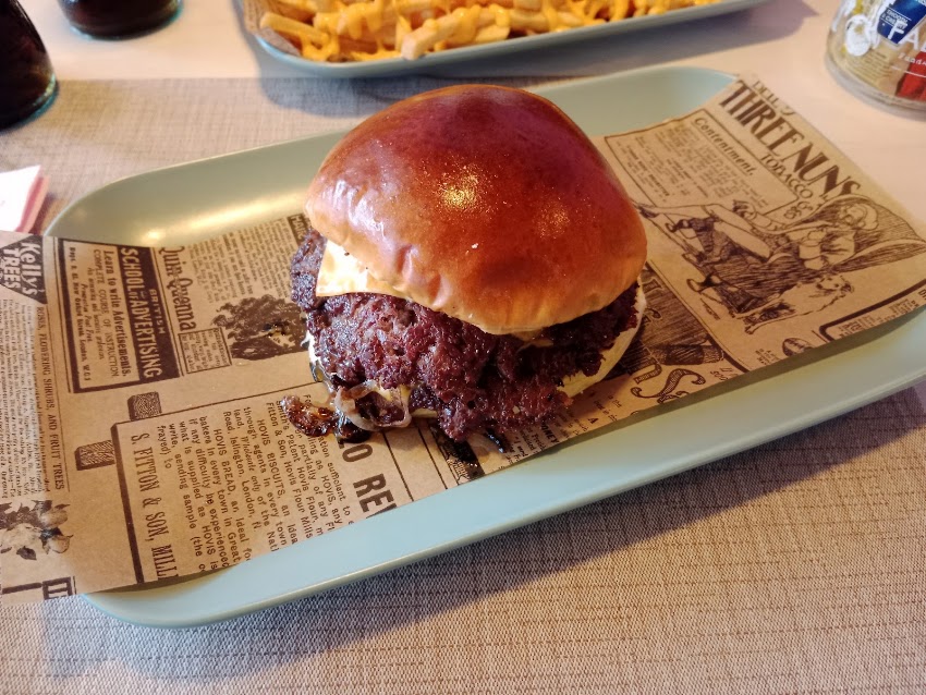 Marc’s the burgers store