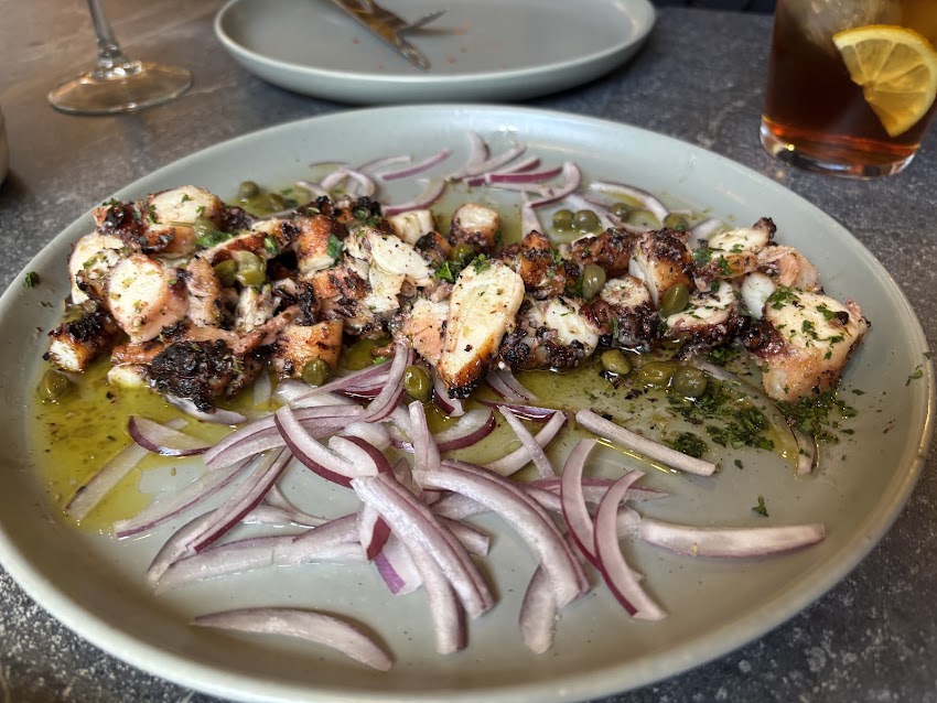 SAKS COCINA MEDITERRÁNEA