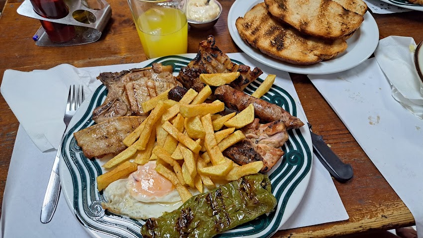 Bar Restaurant Stop