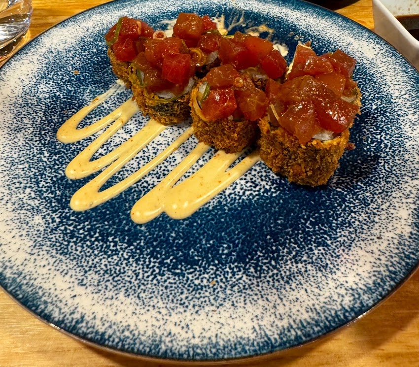 MIZUKI SUSHI & COCKTAIL