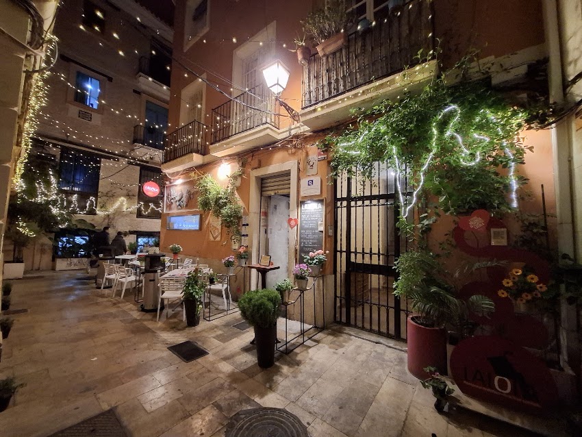 LALOLA Restaurante