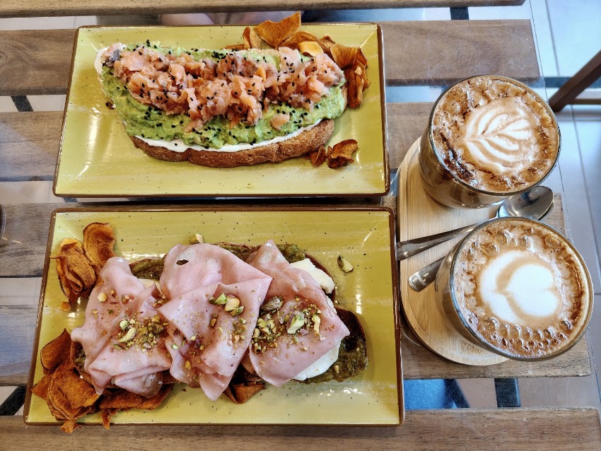 Amore Café Brunch