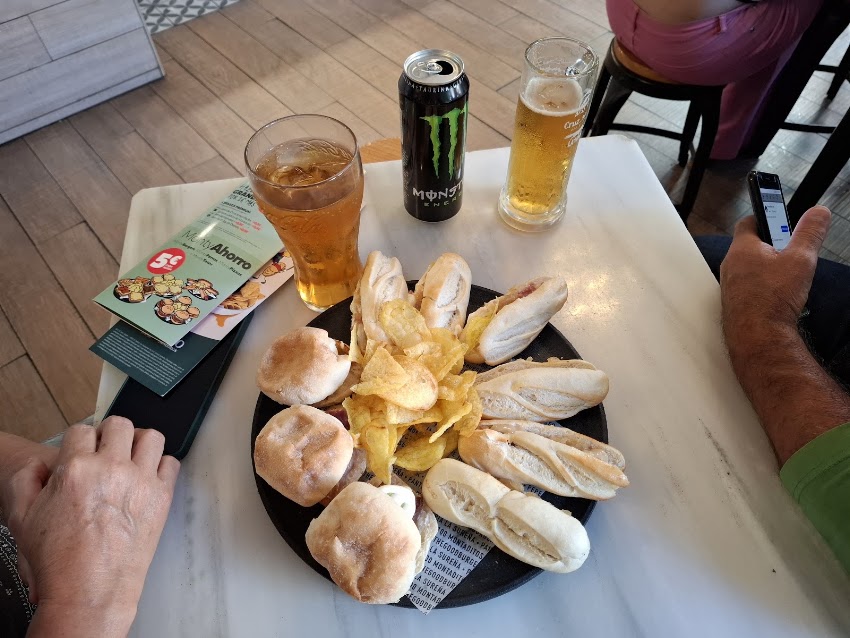 100 Montaditos
