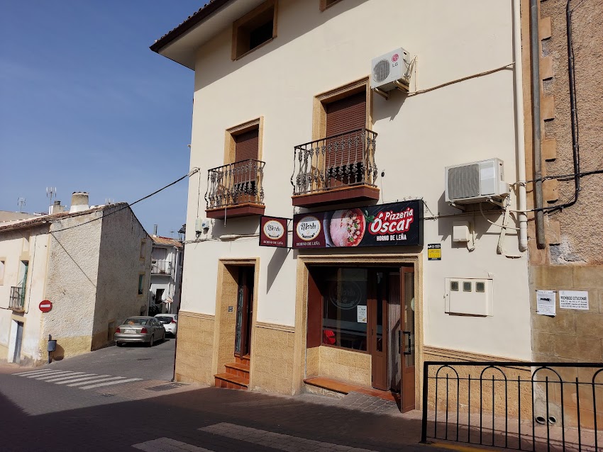 Pizzería Óscar y Panaderia y Churrería Marlu