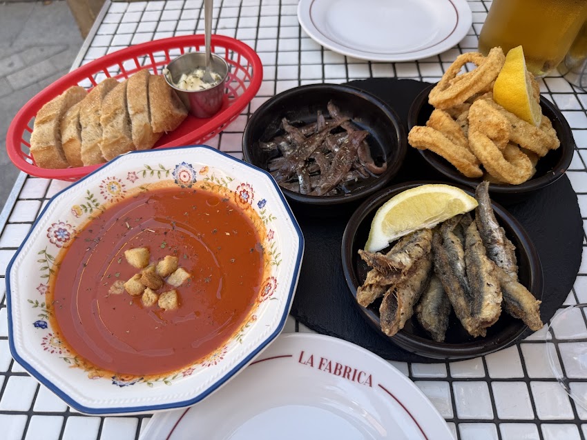 Bar Tapas LA FABRICA Alicante