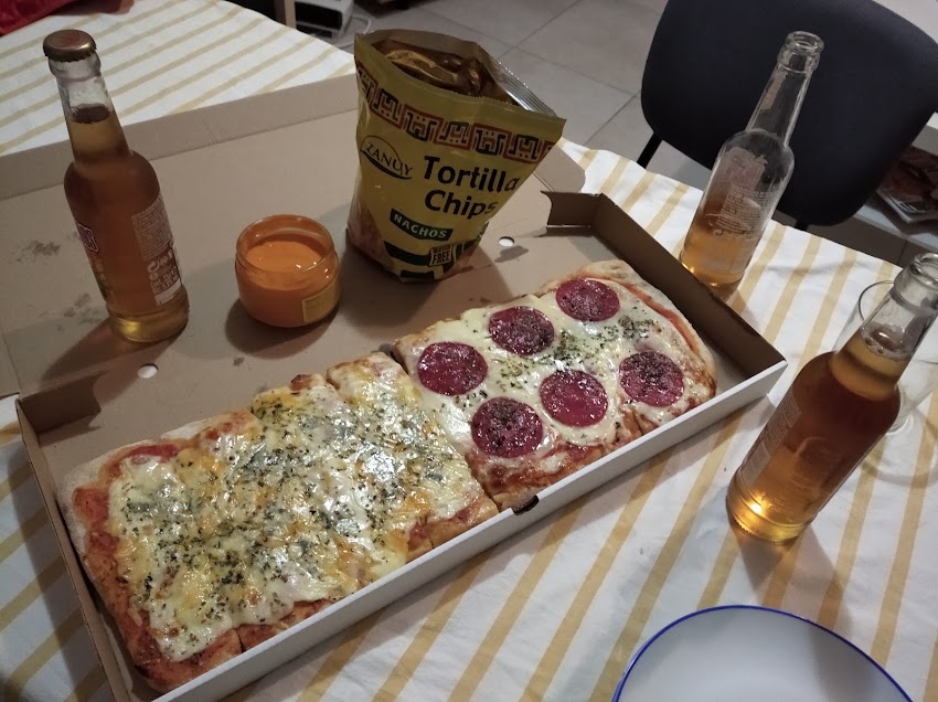 PIZZA POR METRES