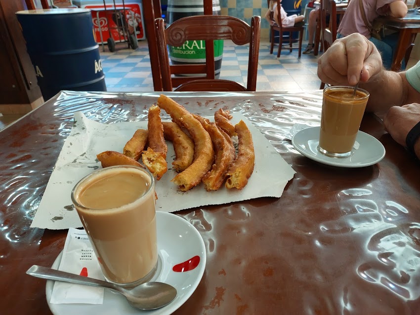 CAFETERIA RESTAURANTE EL BOMBA